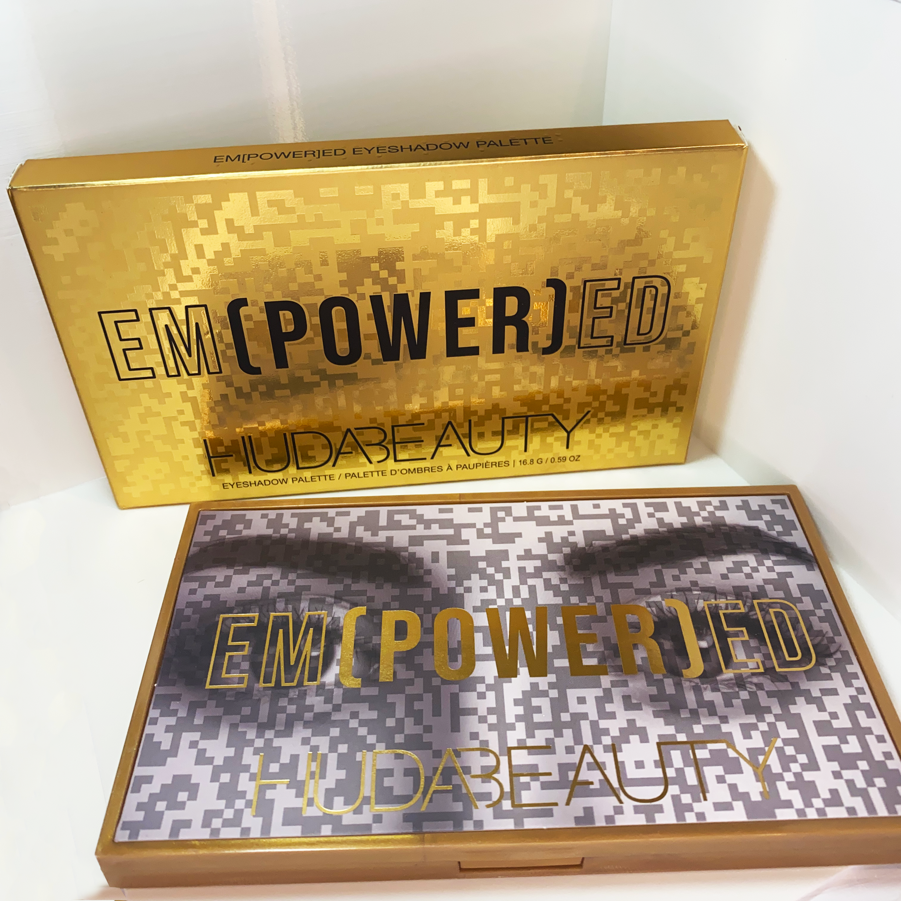 Huda Beauty Em(power)ed Eyeshadow Palette | 18 Tonos