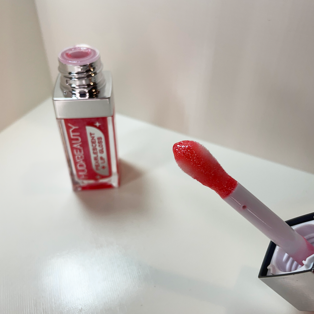Huda Beauty Brillo de Labios Perlado